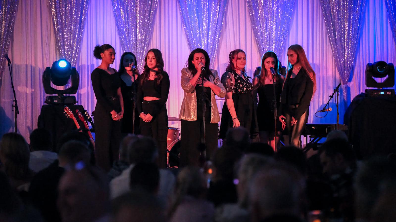 391733282_213311825107815_2025873336223155368_n